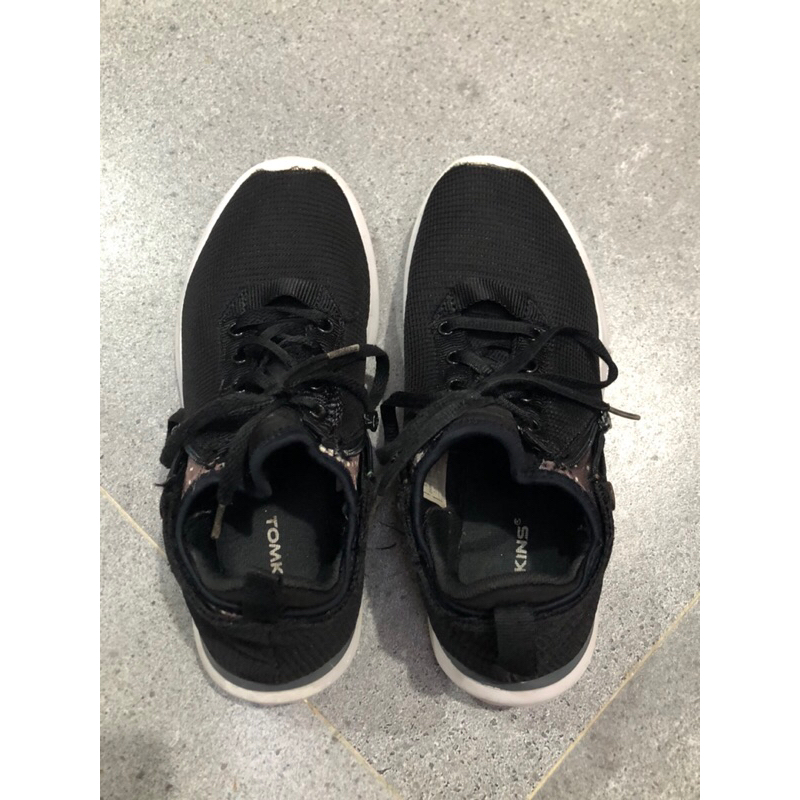 preloved tomkins sepatu sekolah anak remaja