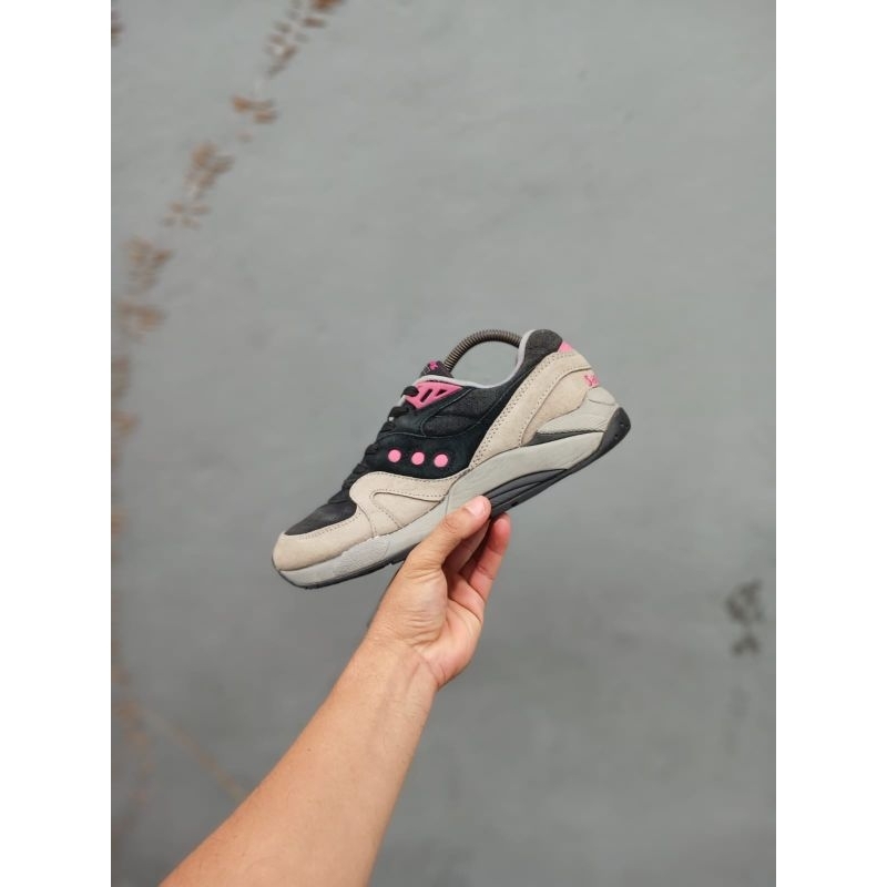 SEPATU CASUAL SNEAKERS SAUCONY GRID BLACK GREY ORIGINAL