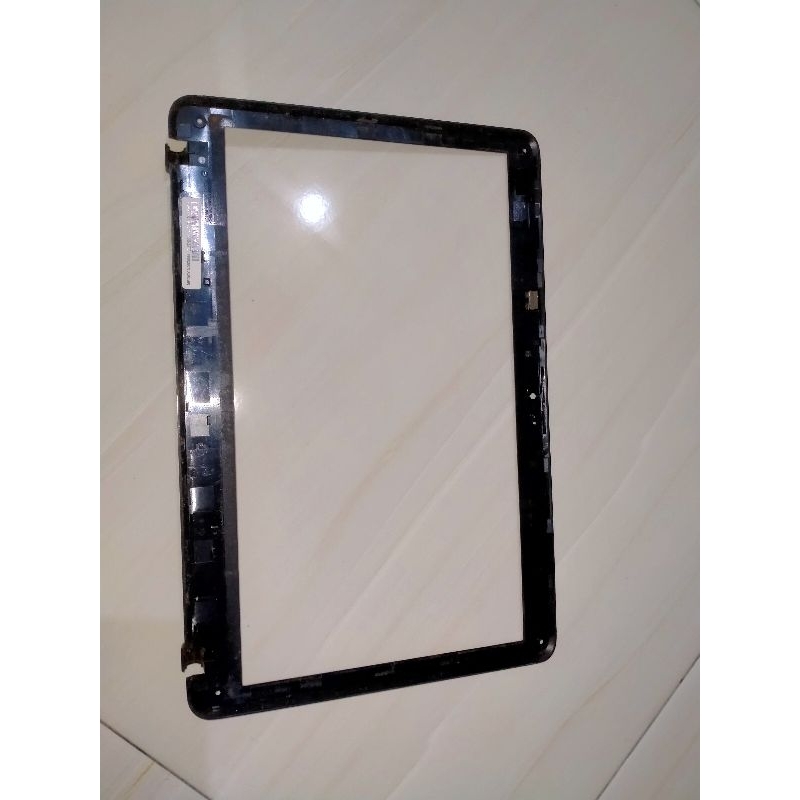 cover LCD depan laptop Toshiba c640