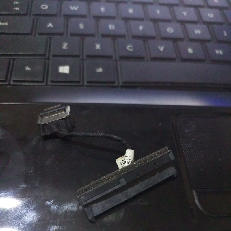 konektor hardisk laptop Acer v5-431