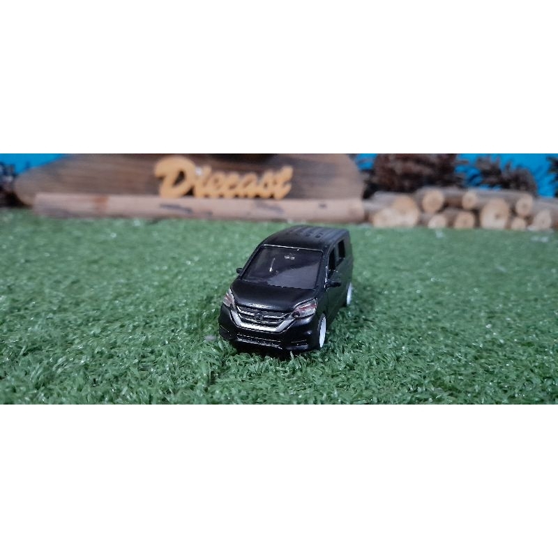 Diecast Miniatur Nissan Serena C27 hitam matte skala 1:64