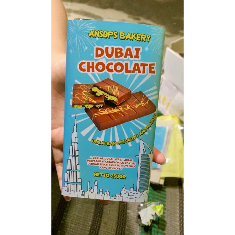 

Chocolate Dubai Pistachio Kunafa
