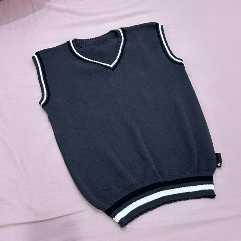 preloved baju / preloved vest / preloved rompi / vest sekolah / rompi / vest kemeja / vest hitam