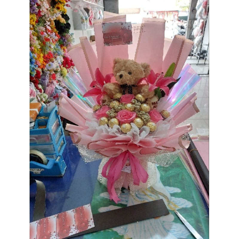 

BUKET FERRERO / FERRERO ROCHER / BUKET COKLAT / BUKET VALENTINE