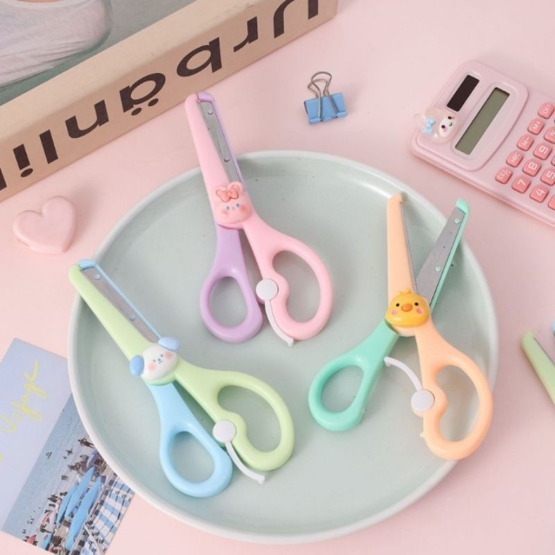

Gunting Lucu Anak Mini Portable Scissors Motif Kartun Alat Potong Kertas GS01