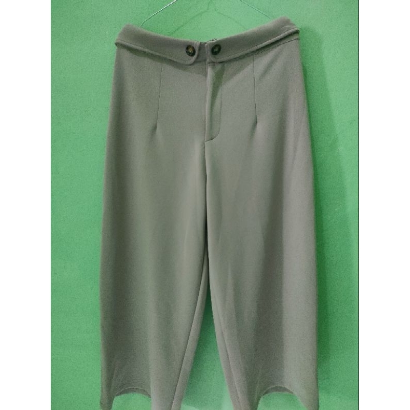 Preloved-an Celana Kulot Scuba Premium By Oclo. official (BOLEH NEGO)