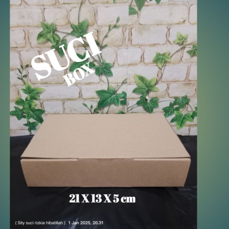 

kardub box die cut ukuran 21 X 13 X 5 cm model pizza serba guna dll