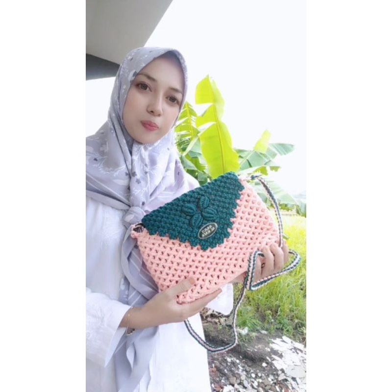 Tas Selempang Tali Kur Wanita Motif Tikar Tutup Rajutan Asli Jogja Model Terbaru Kekinian Ukuran Bes