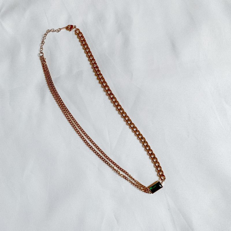 Gold Titanium Necklace Emerald