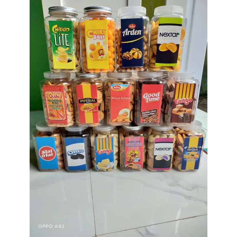 

cemilan lebaran ukuran toples 2 liter