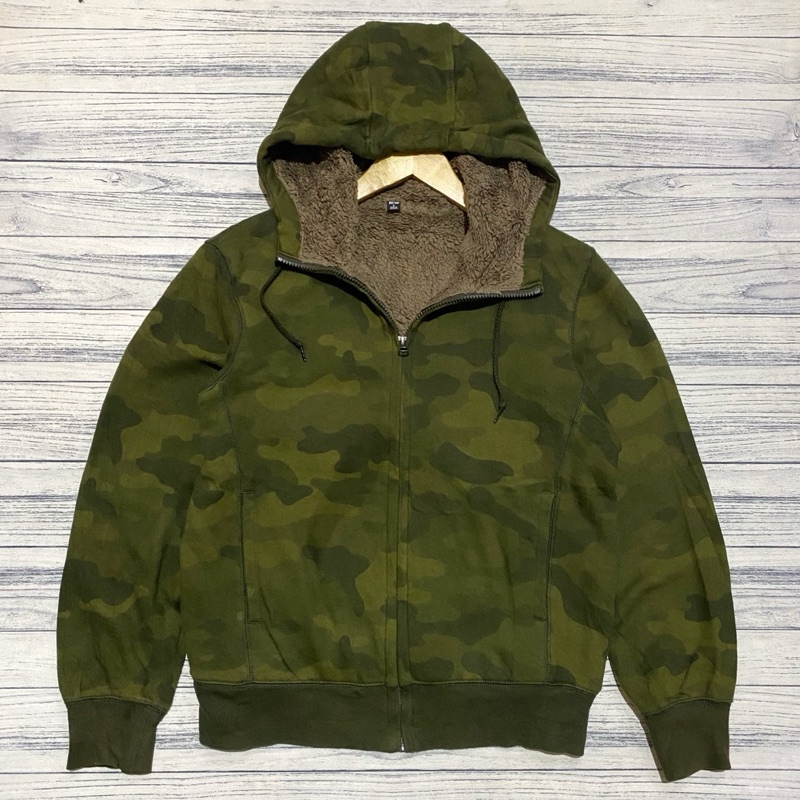 zip hoodie uniqlo sherpa camo