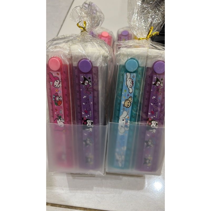 

1 BOX PENGGARIS LIPAT 30 cm SANRIO ISI 40