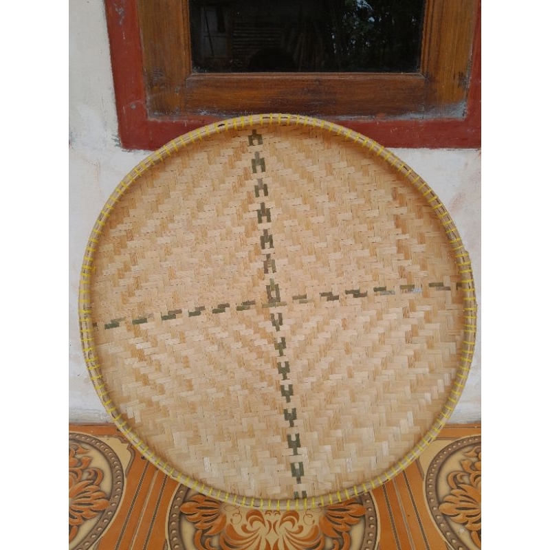 NAMPAN BAMBU/ NYIRU/ANYAMAN BAMBU BESAR UNTUK MENGHIDANGKAN MAKANAN MURAH