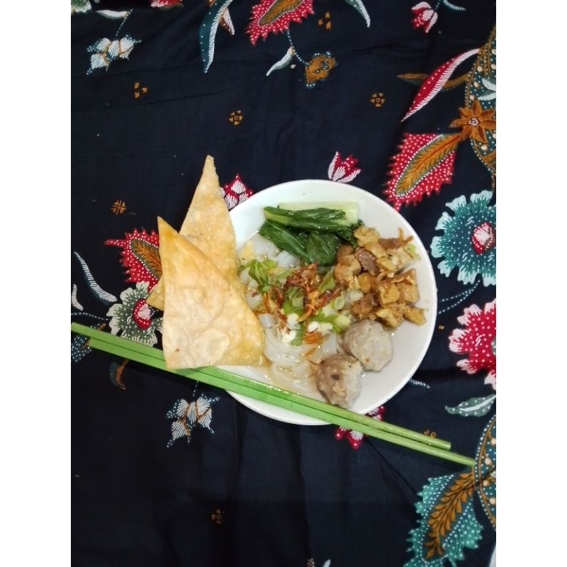 

Kwetiau Komplit Bakso