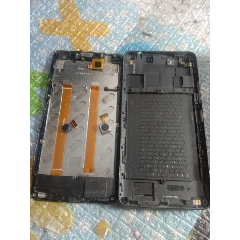 lcd set ts ADVAN i5c plus original cabutan masih diframe  nirmal