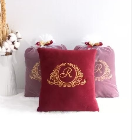 Bantal Kotak Bordir-Size 30x30cm-souvenir bantal custom-souvenir bantal bordir-souvenir custom-banta