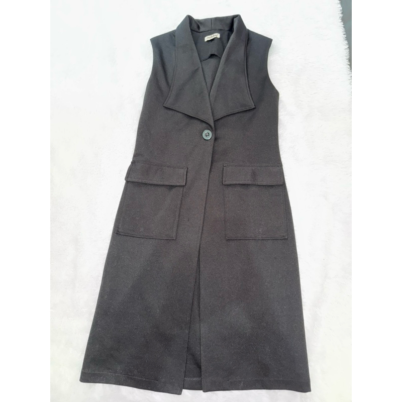 PRELOVED OUTER PAKAIAN WANITA / VEST NOBBY HIJAB