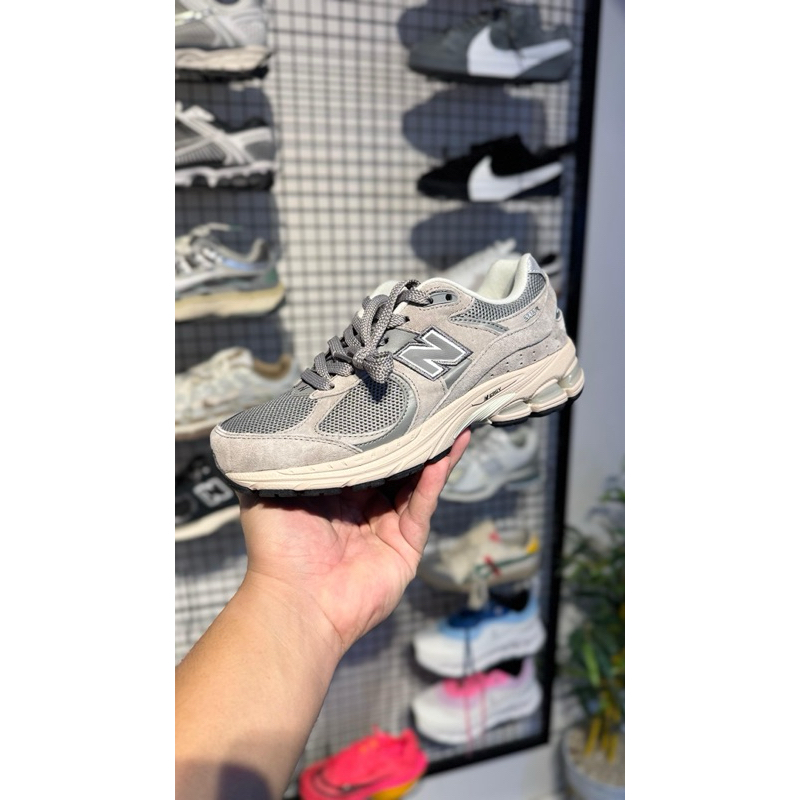 nb grey 2002R