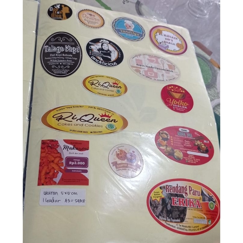 Stiker label produk/ sudah di cutting/ sticker makanan dan minuman/ label snack