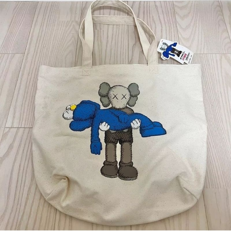Totebag Uniqlo X Kaws // NEW