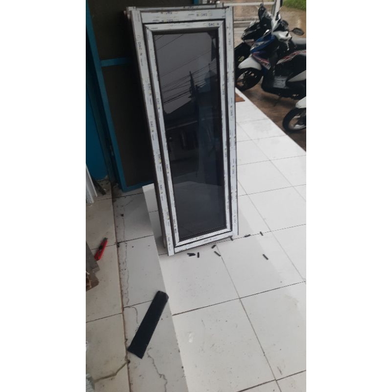 jendela aluminium 120x40