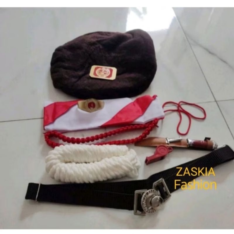 Perlengkapan Pramuka / Atribut Pramuka / Satu Set Alat Pramuka