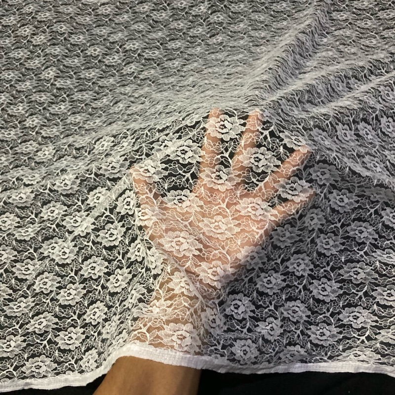 kain brokat tile / tile motif bordir