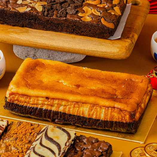 

RB Burnt Cheese Cake X Brownies Size 20x10cm