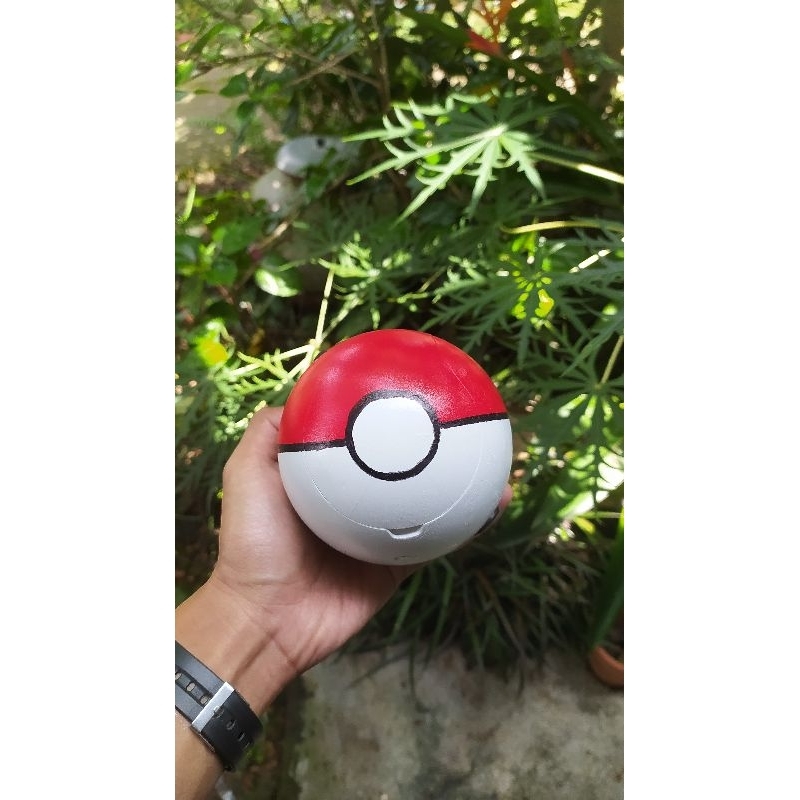 Kamera Analog Toycam Pokeball Repaint