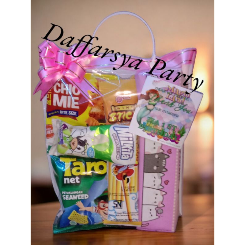 

Snack Bingkisan / Souvenir / Hampers Ulang Tahun Tempat Pensil H2