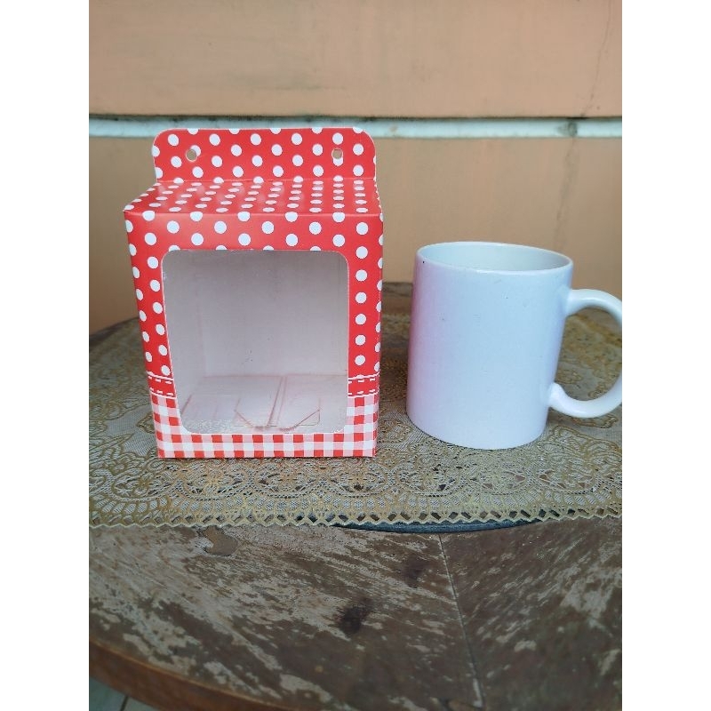 kemasan dus mug souvenir warna merah polkadot