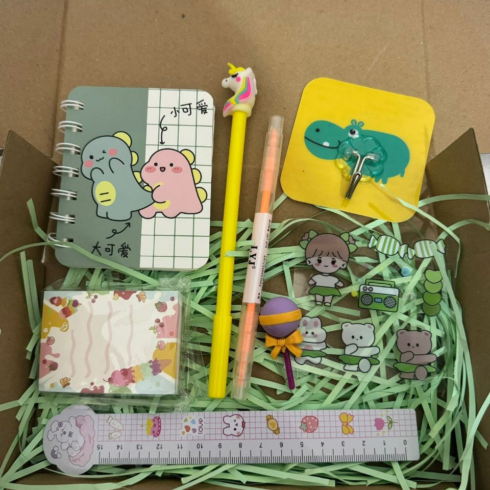 

GIFT SET Alat Tulis Lengkap 8 in 1 / Hampers Anak MURAH