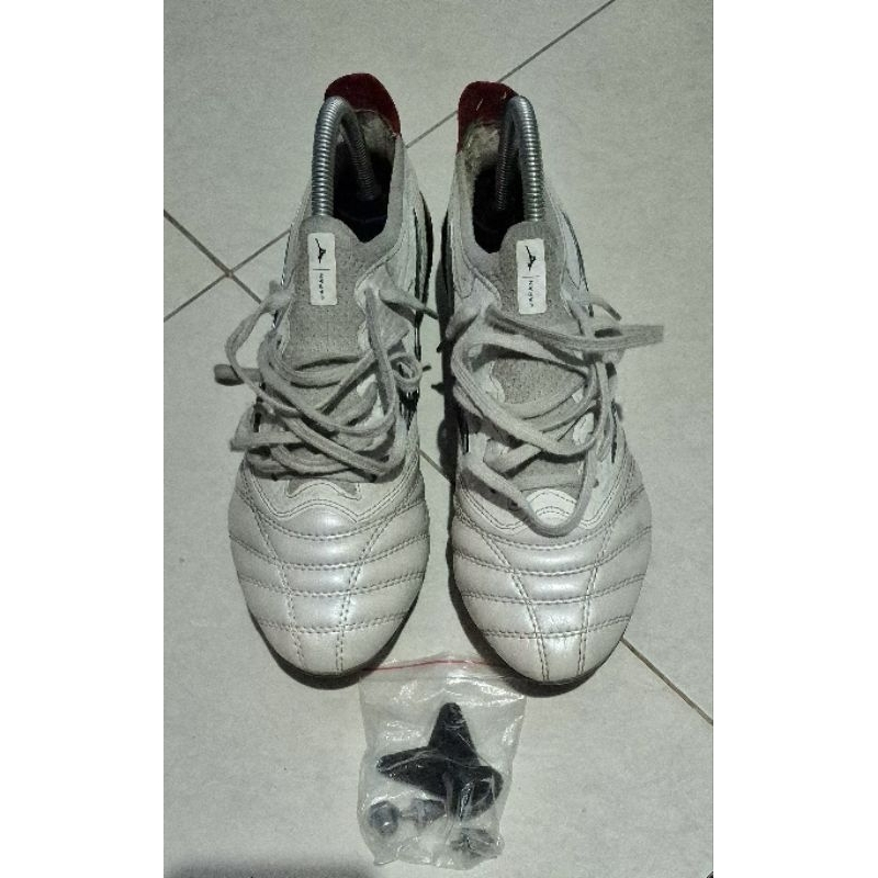 Mizuno Morelia Neo II Second