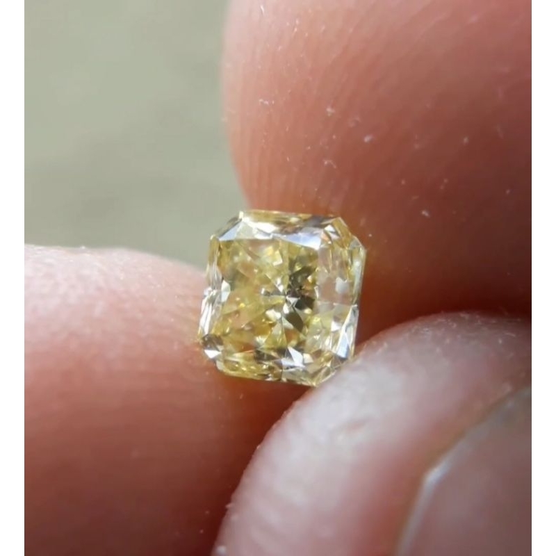 natural diamond banjar fancy yellow asli natural alam bergaransi asli berlian