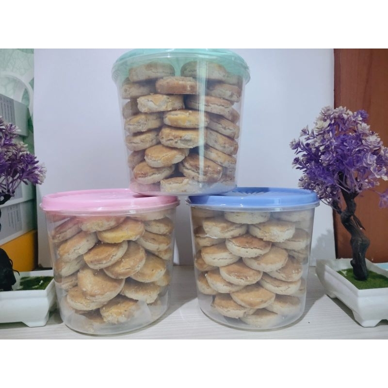 

PAKET KUE KACANG PREMIUM ISI 50PCS.TOPLES.MAKANAN.MANIS.COOKIES