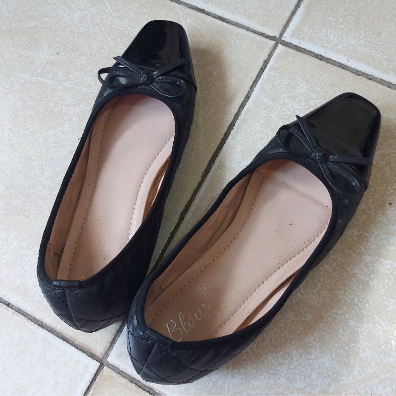 Blow Sepatu Wanita (Preloved)