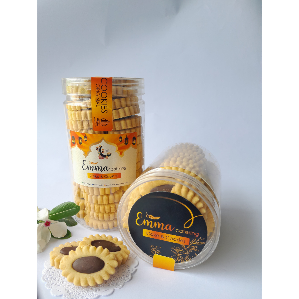 

COOKIES ORIGINAL isi coklat Emma Catering Cake and Cookies Kue Kering Lebaran Toples Tabung 650ml 1000ml