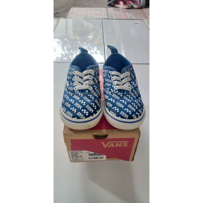 Vans authentic