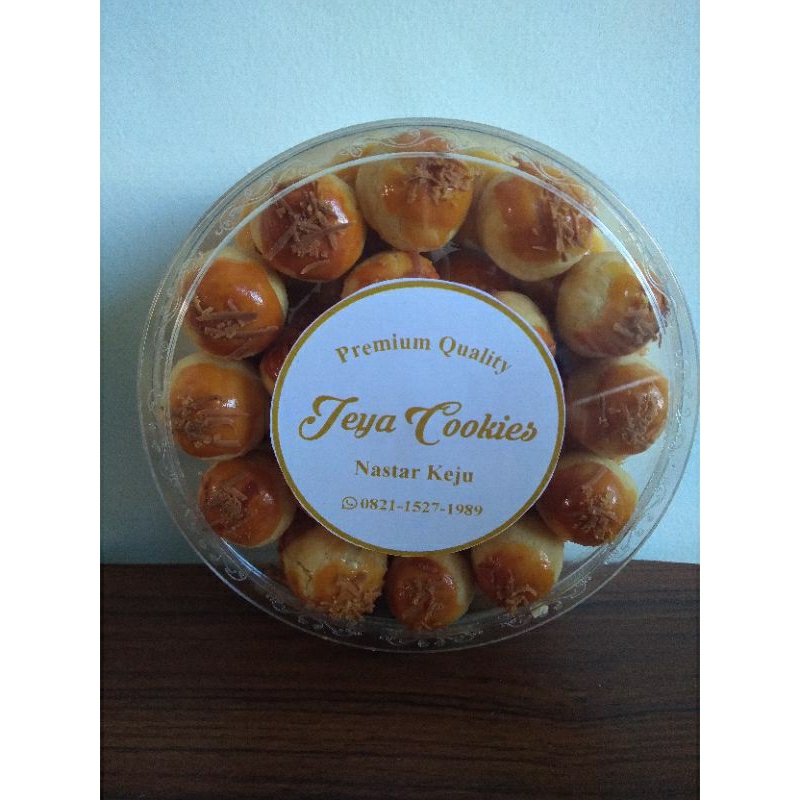 

Nastar Keju Edam & Wisjman 500gram Jeya Cookies