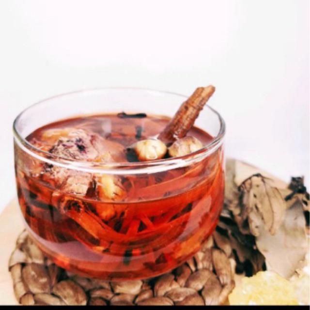 

WEDANG UWUH 1 pack isi 10 pcs MINUMAN HERBAL