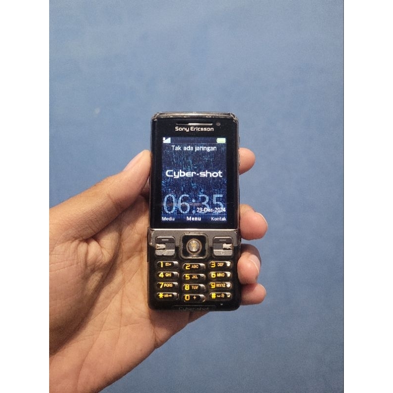 SONY ERICSSON C702 CYBERSHOOT