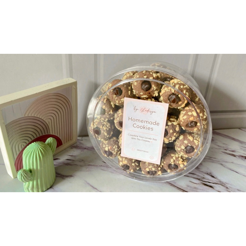 

Choco nut ball toples 500gram