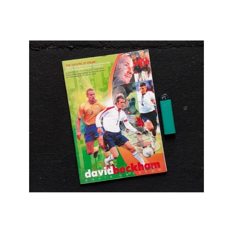 

Buku Tulis Jadul Sampul David Beckham