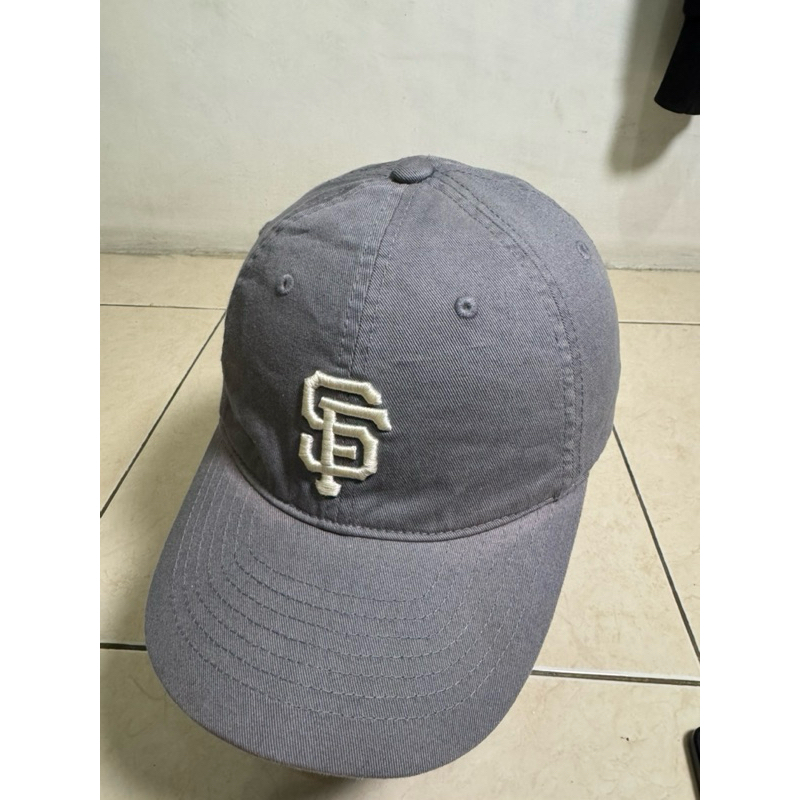 topi mlb SF