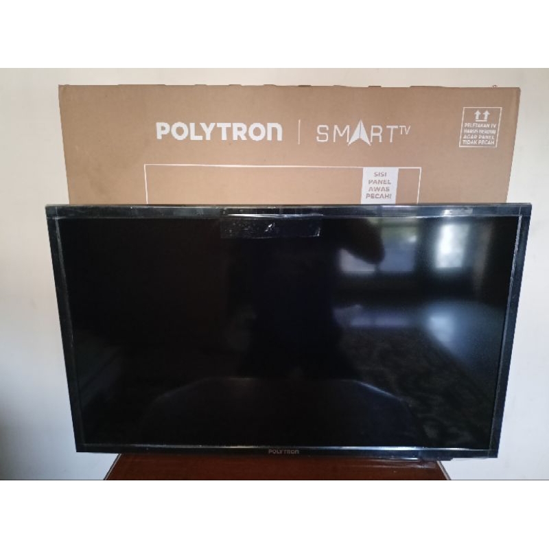 TV LED 32" inci SMART POLYTRON Tipe PLD 32CV1869