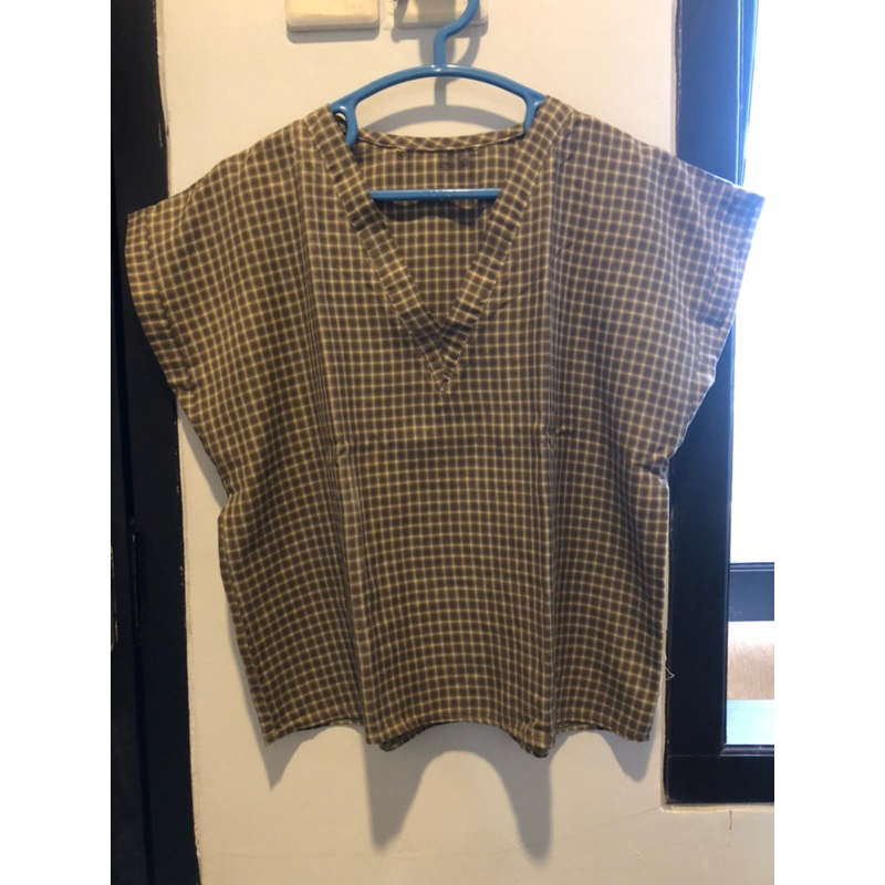 PRELOVED || vest katun kotak2