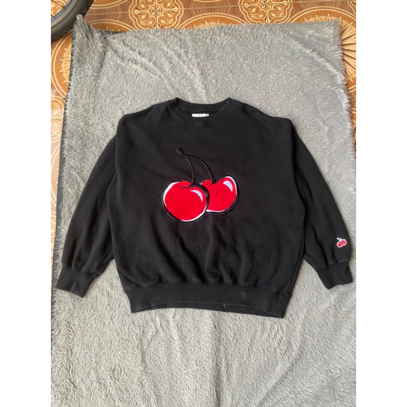 Crewneck kirsh cherry