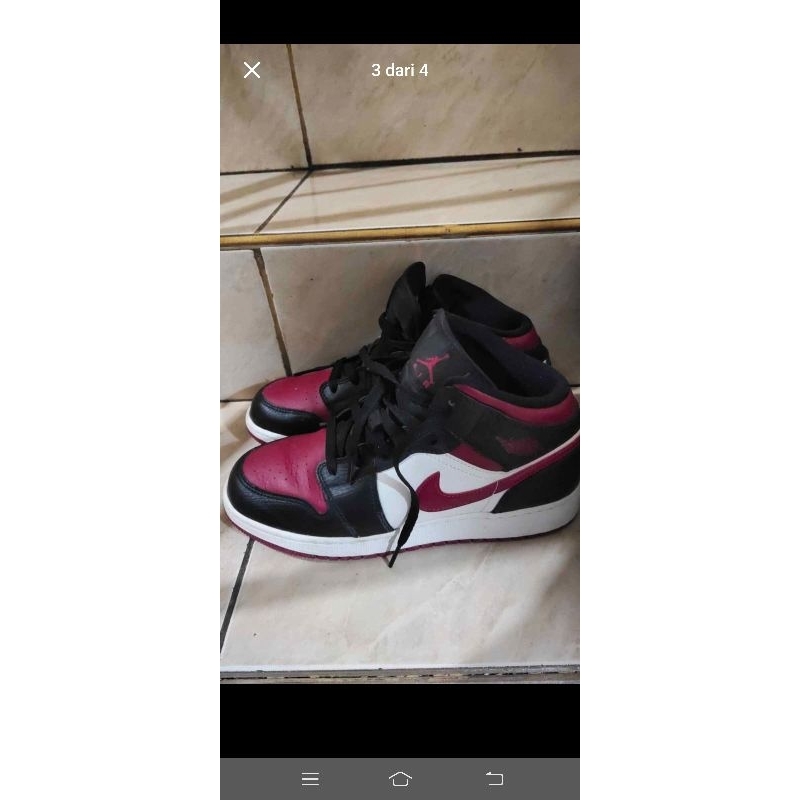 Jual Nike Air Jordan 1 Mid Bred toe original