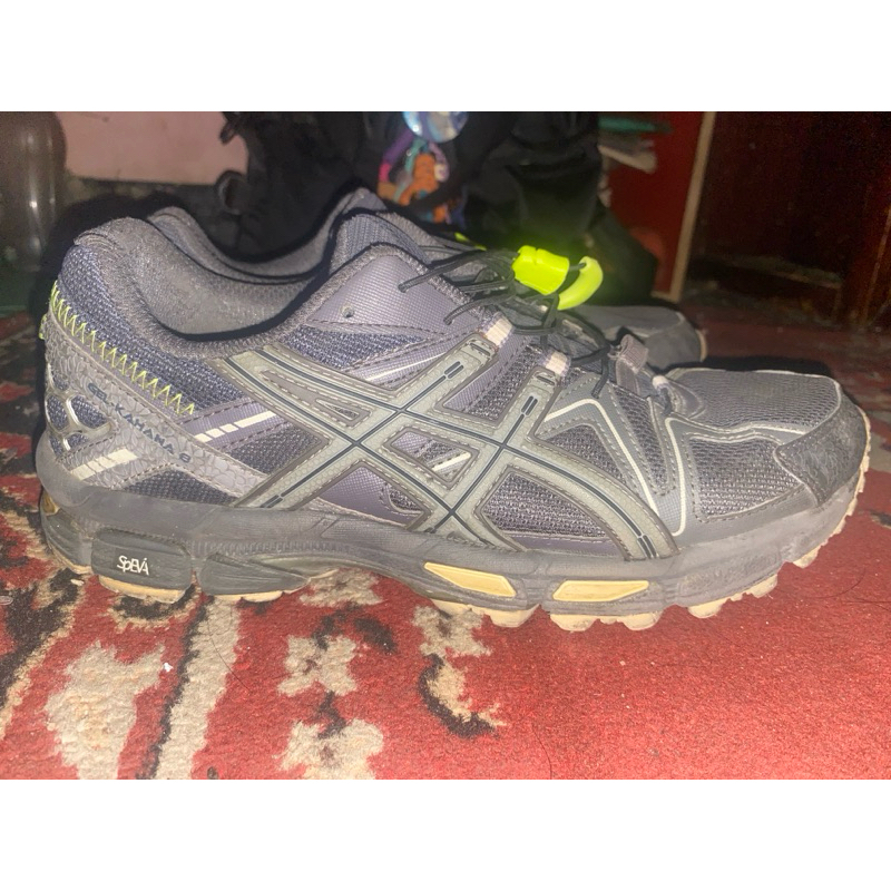 asics kahana 8