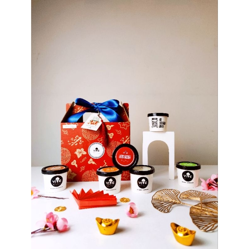 

Hamper cny imlek 6 cup gelato